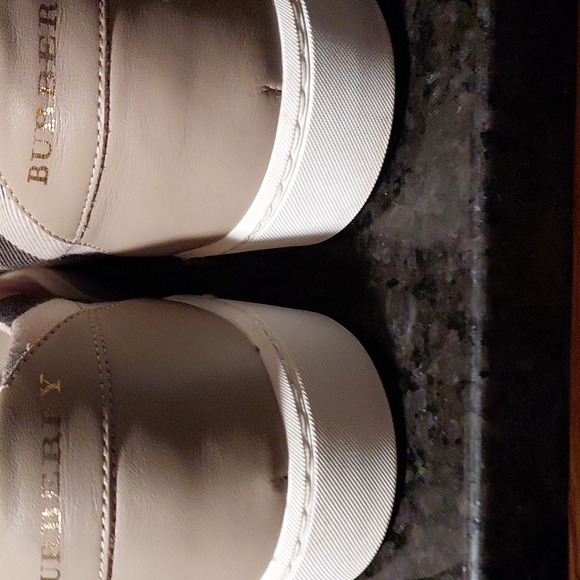 Burberry - Picture 3 of 7